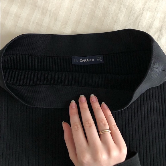 Zara Knit black mini skirt - Picture 2 of 2